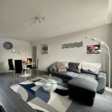 Mon Saint-Patrice By Melrose Apartment Bayeux Bagian luar foto